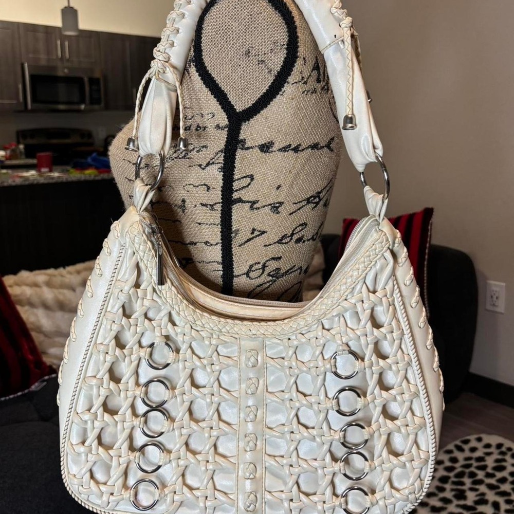 Vintage Ivory Woven Shoulder Bag.